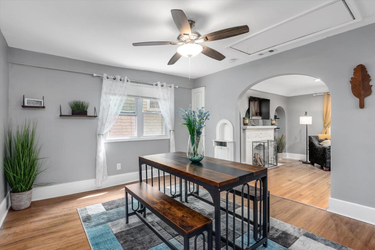 Modern & Cozy East Side Gem ~ Queen Beds ~ Parking Detroit Bagian luar foto